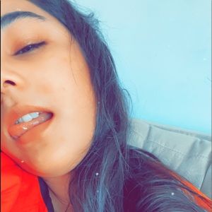 Meet your Posher, Alisha